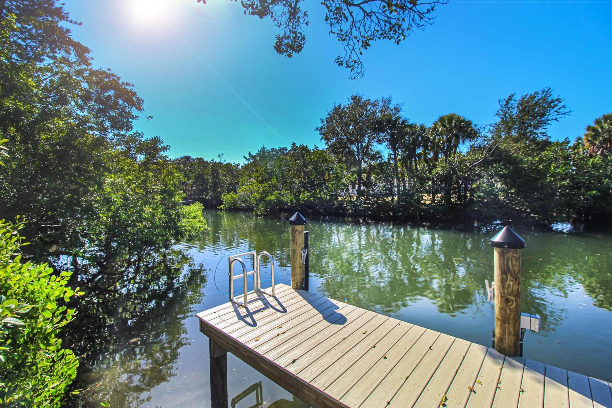 Dockside Paradise Villa Anna Maria Bagian luar foto